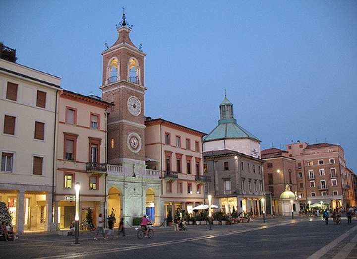 Piazza Tre Martiri foto - capodanno rimini e provincia